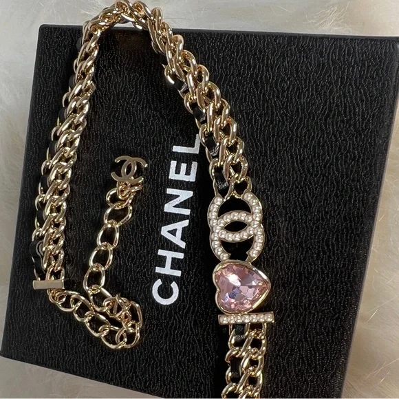 CHANEL I Love CC pearl logo Pink Heart leather woven chain Choker Necklace - Picture 6 of 15